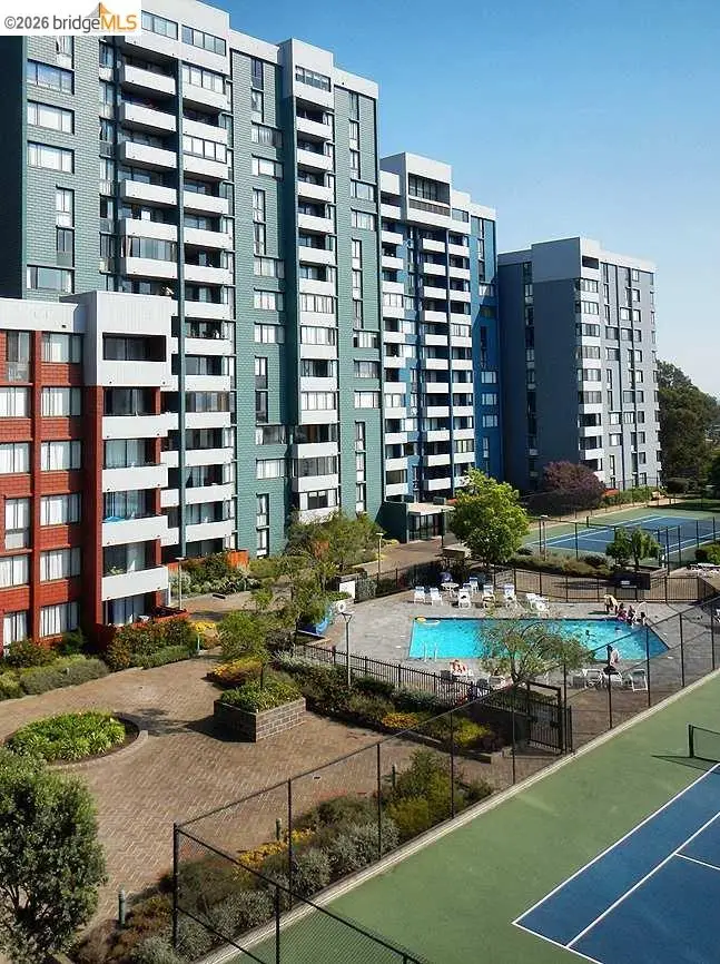 555 Pierce St #1424, Albany, CA 94706 - #1