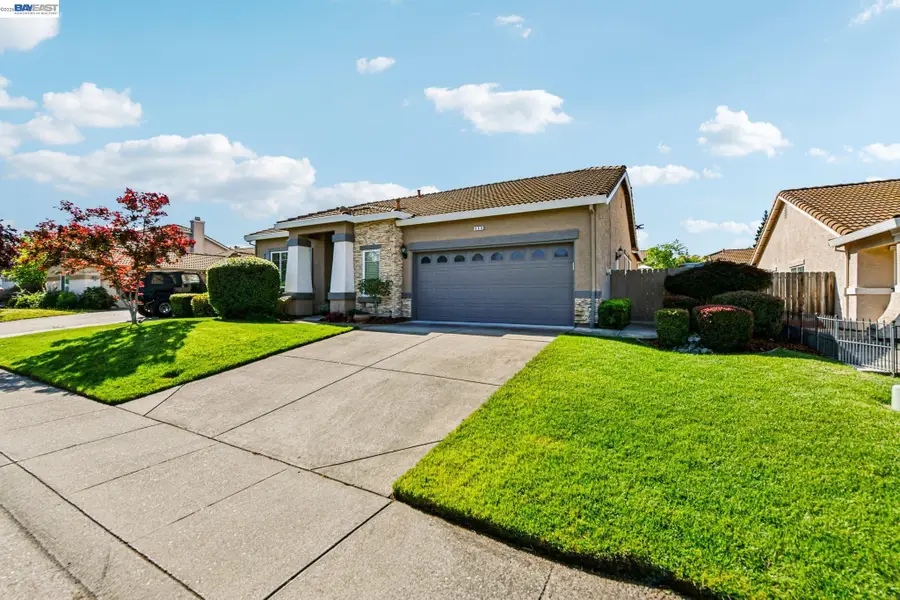 989 Carter St, Folsom, CA 95630 - #2