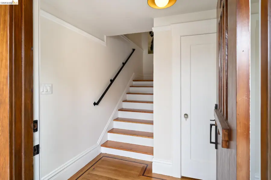 230 Ashton Ave, San Francisco, CA 94112 - #3