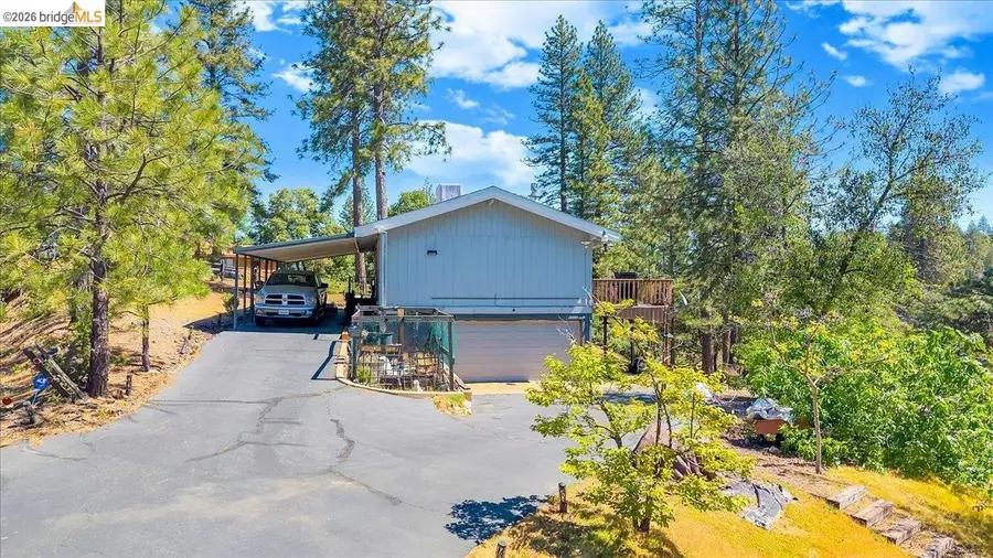 18510 Wawona Dr., Groveland, CA 95321 - #2
