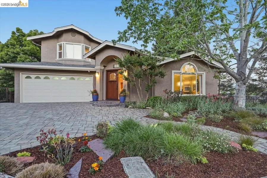 18100 De Souza Pl, Castro Valley, CA 94546 - #2