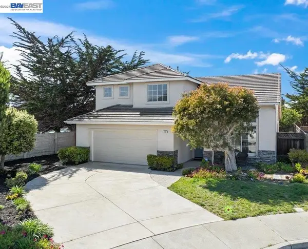 3261 Sand Dollar Ct, Marina, CA 93933