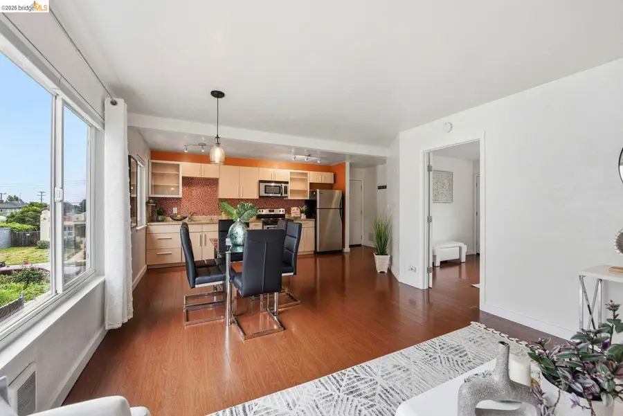2450 Palmetto St #4, Oakland, CA 94602 - #2