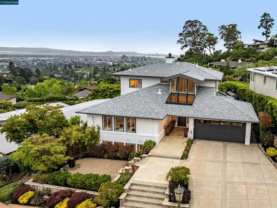 6841 Estates Dr, Oakland, CA 94611 - #2
