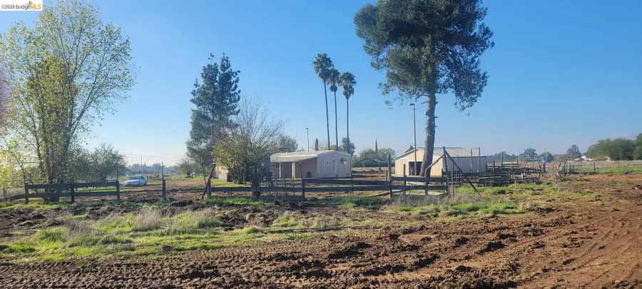 8304 Palladay Rd, Elverta, CA 95626 - #3