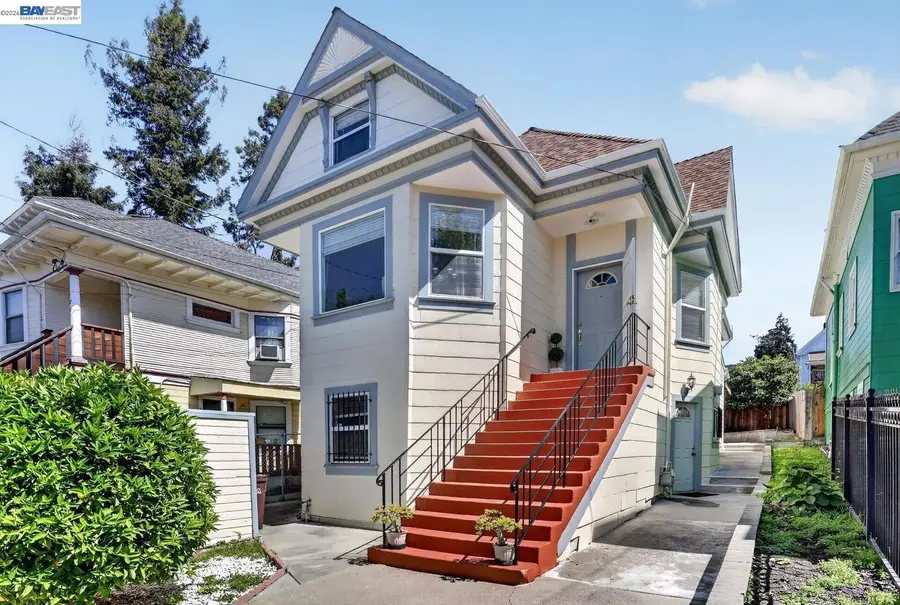 1328 E 25th St, Oakland, CA 94606 - #2