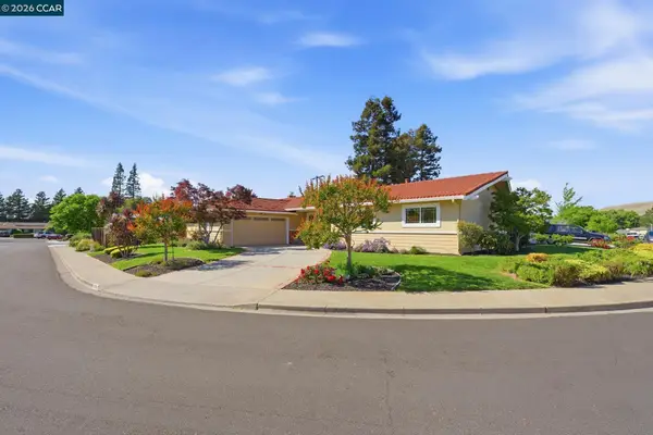 1525 American Beauty Dr, Concord, CA 94521