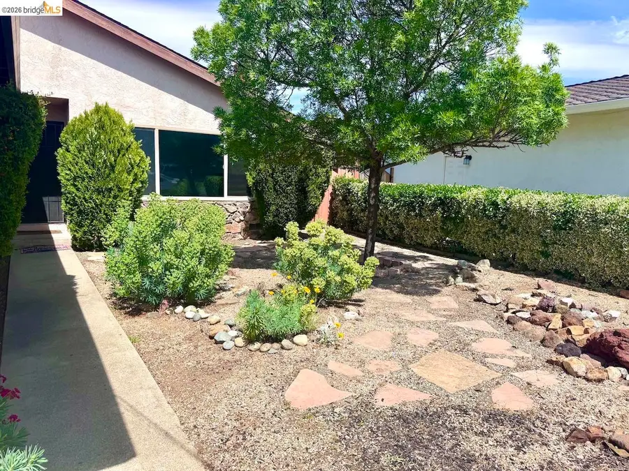 3115 Marvelle Ln, Concord, CA 94518 - #2