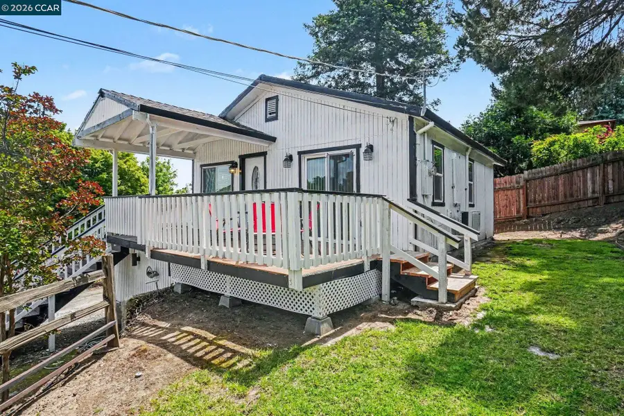 2165 James St, Martinez, CA 94553 - #2