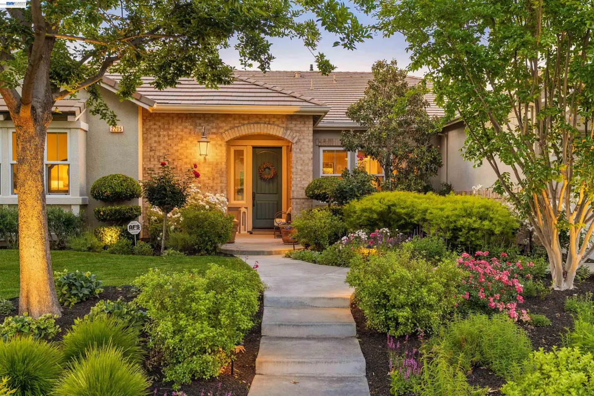 2205 Cameron Cir, Pleasanton, CA 94588 - #1