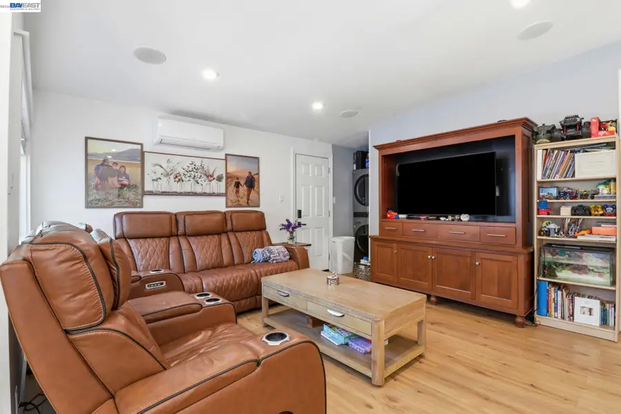 1530 Armstrong #75, Novato, CA 94945 - #3