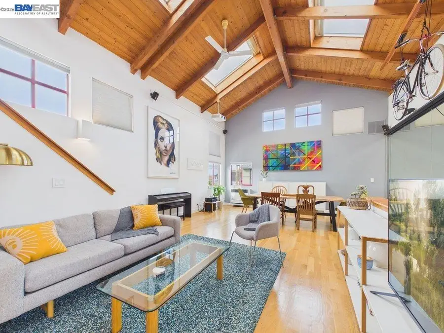 2932 Filbert St #2, Oakland, CA 94608 - #2