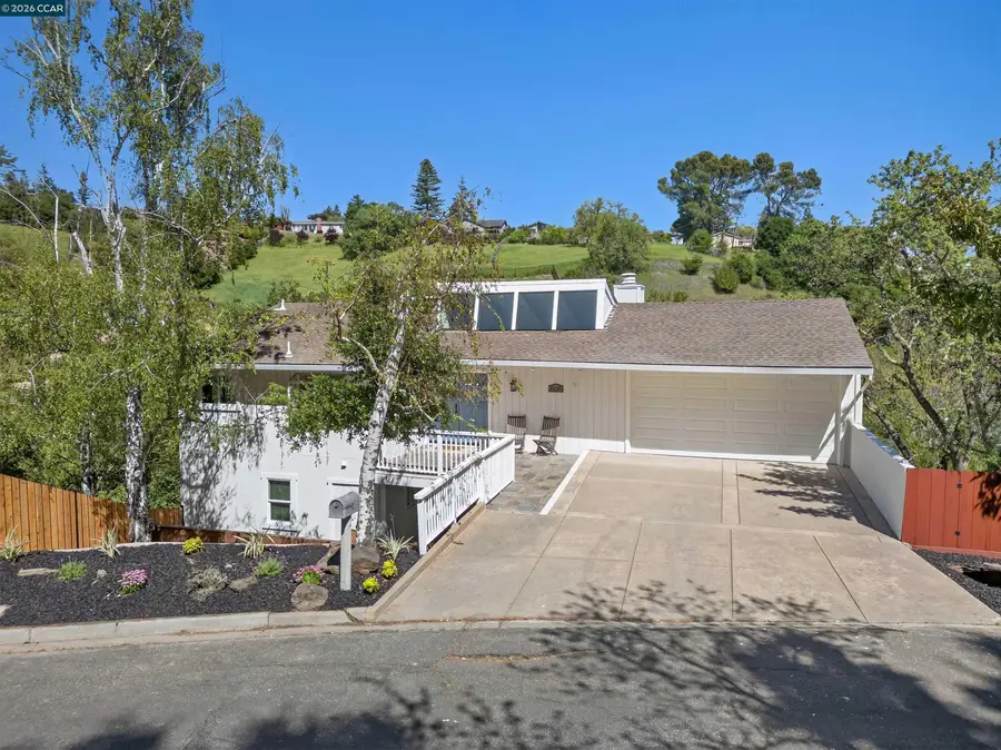 3424 Woodview Dr, Lafayette, CA 94549 - #2