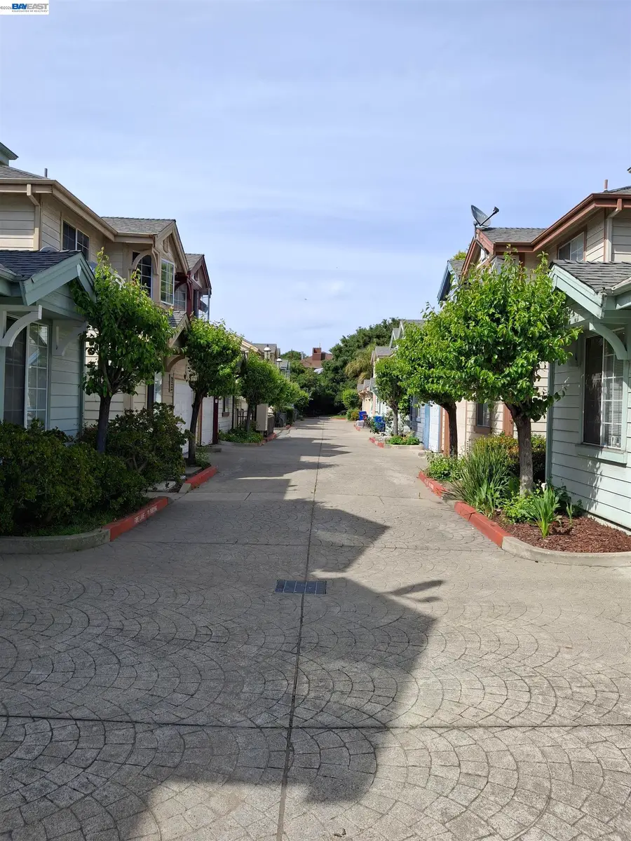 1476 Adeline St, Oakland, CA 94607 - #2