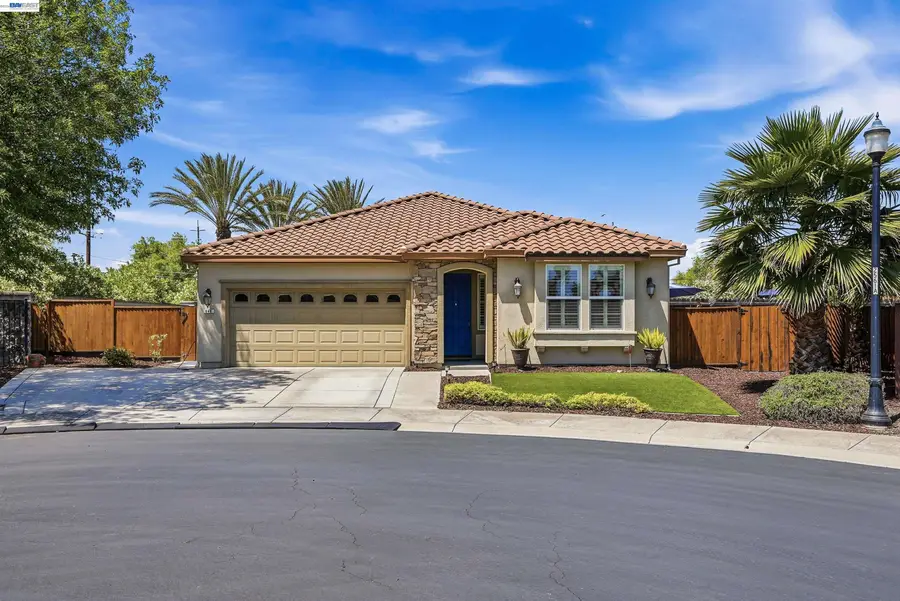 840 Rainbow Ct, Discovery Bay, CA 94505 - #2