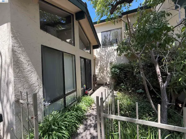 402 Baywood Rd, Alameda, CA 94502