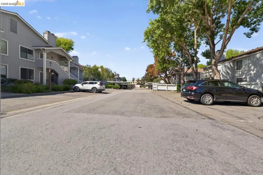 91 Schooner Ct, Richmond, CA 94804 - #3