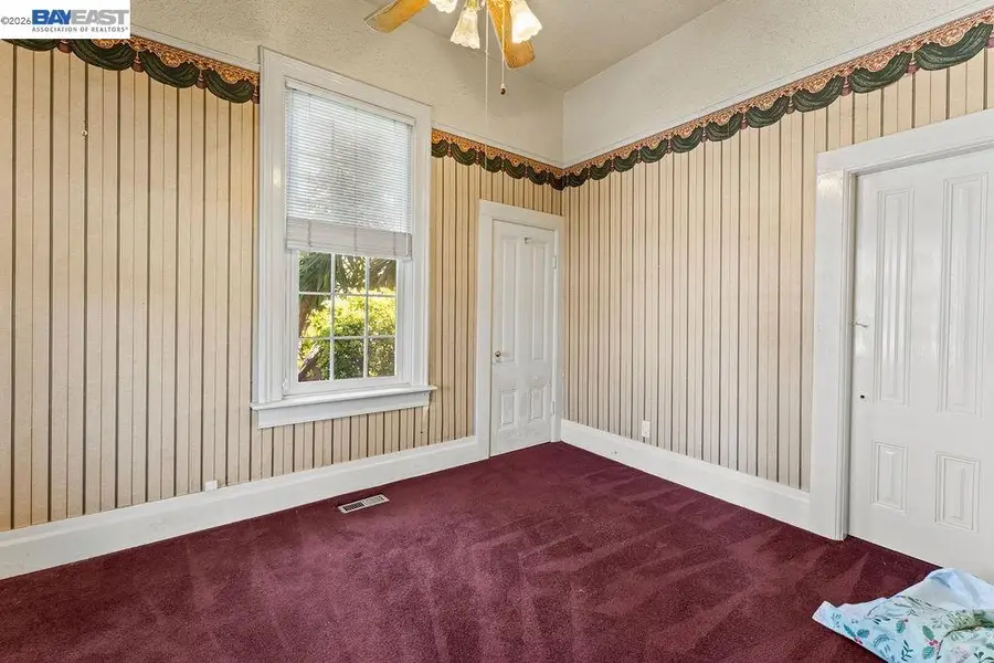 1086 Delano St, San Lorenzo, CA 94580 - #3