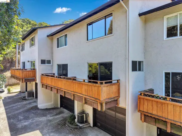 81 Corte Lenosa #G, Kentfield, CA 94904