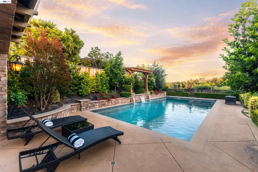 326 Golden Grass Dr, Alamo, CA 94507 - #3