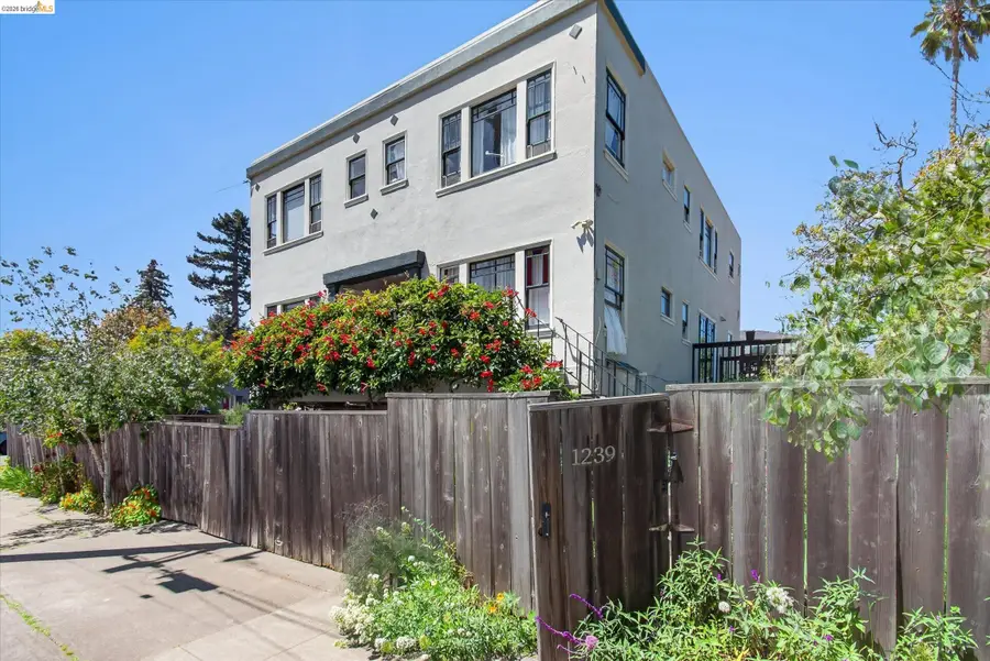 1239 Berkeley Way, Berkeley, CA 94702 - #2
