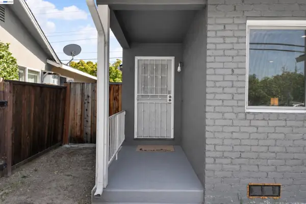 956 W Hacienda, Campbell, CA 95008