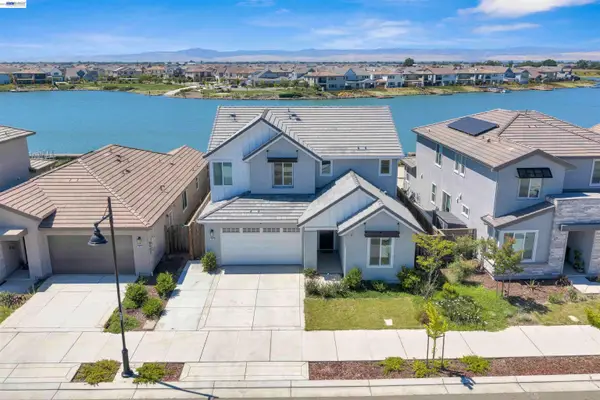 3098 Mulholland Dr, Lathrop, CA 95330