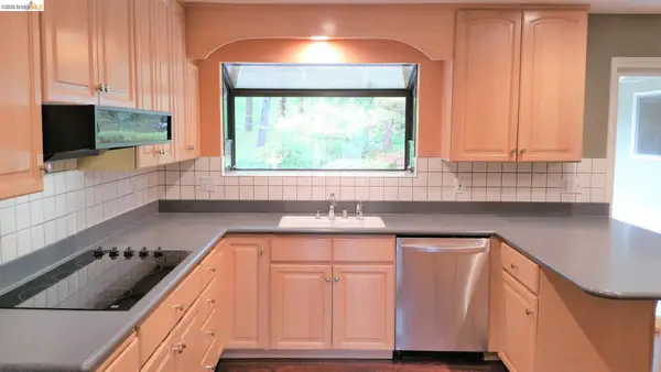 29 Thorndale Pl, Moraga, CA 94556