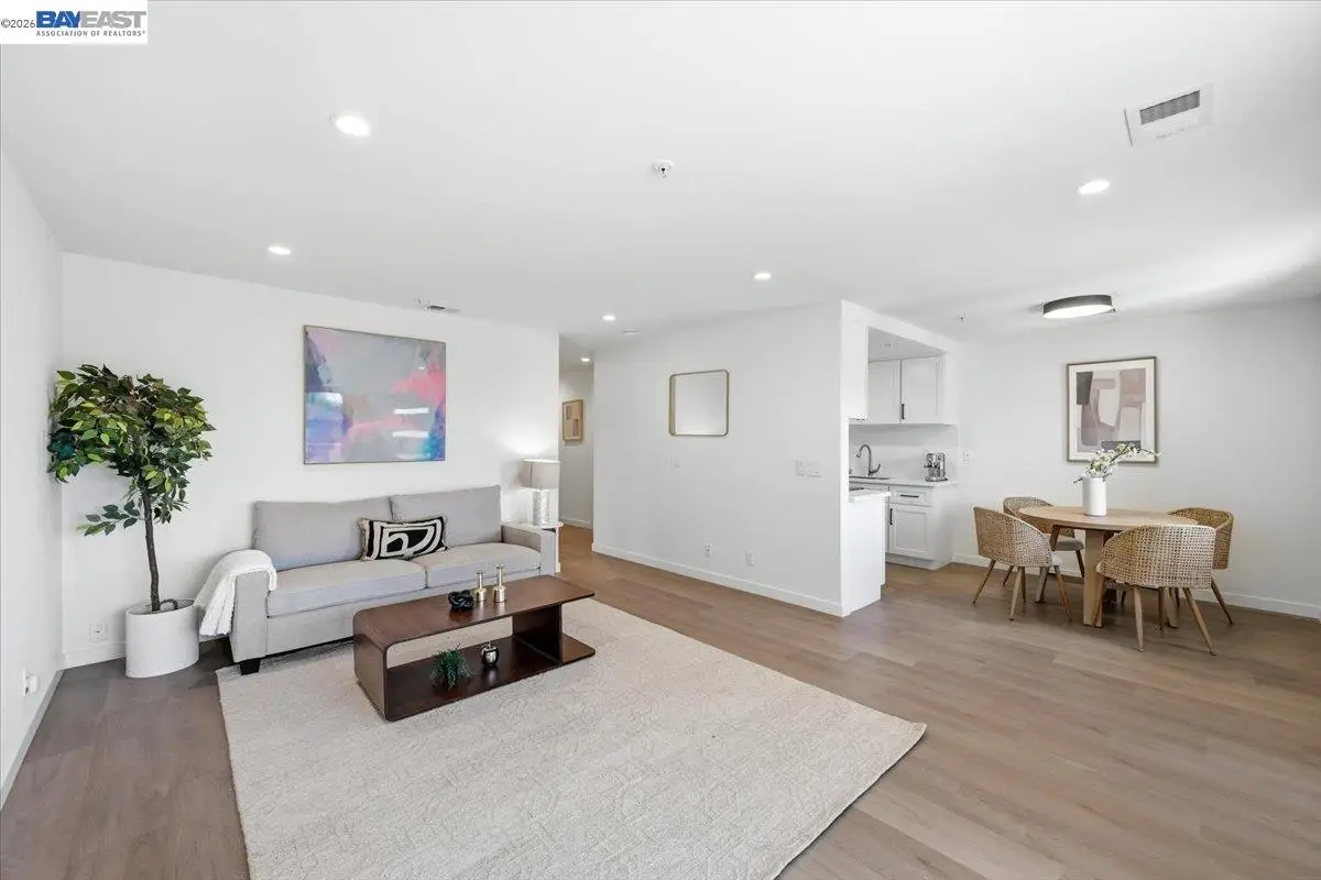 25164 Copa Del Oro Dr #201, Hayward, CA 94545 - #1