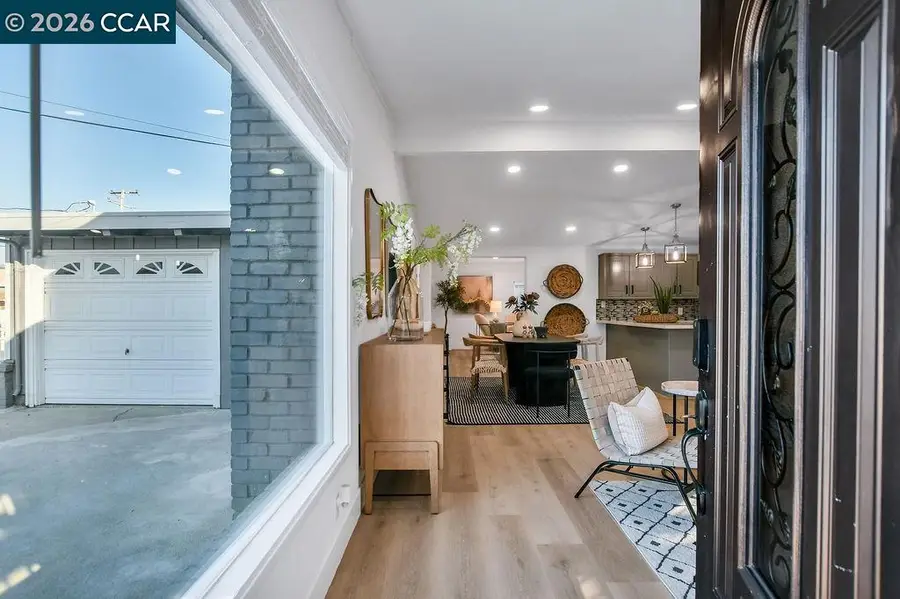 26827 Peterman Ave, Hayward, CA 94545 - #2