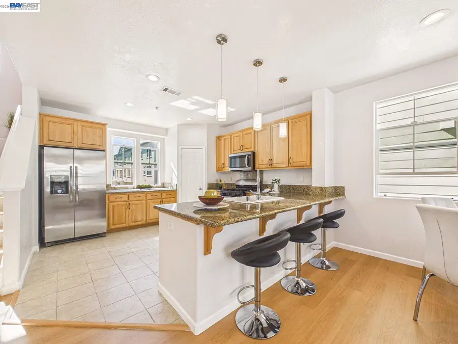511 Summer Ln, Richmond, CA 94806 - #2