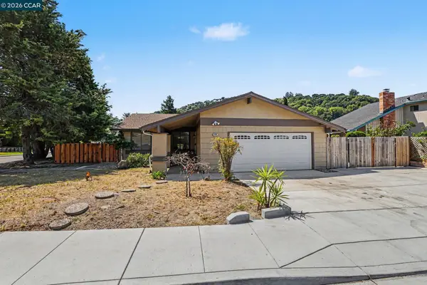 2498 La Reina St, Pinole, CA 94564