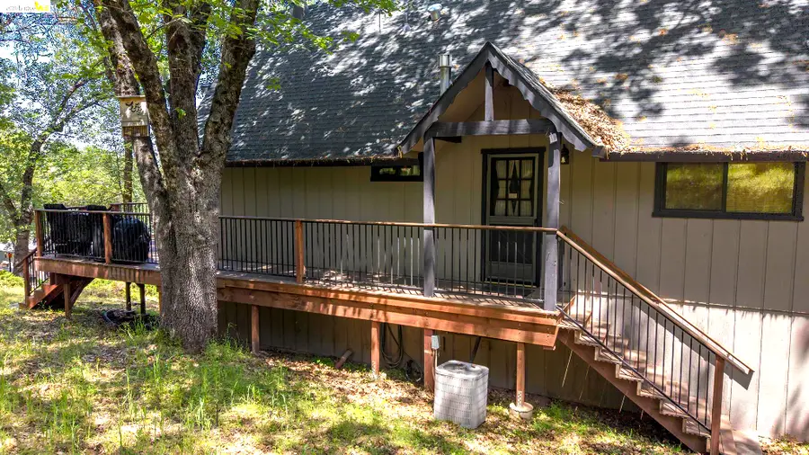 19007 Digger Pine St, Groveland, CA 95321 - #3