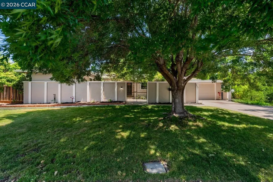 1642 Carriage Dr, Walnut Creek, CA 94598 - #2