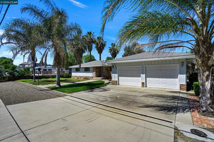 2585 S Macarthur Dr, Tracy, CA 95376 - #2