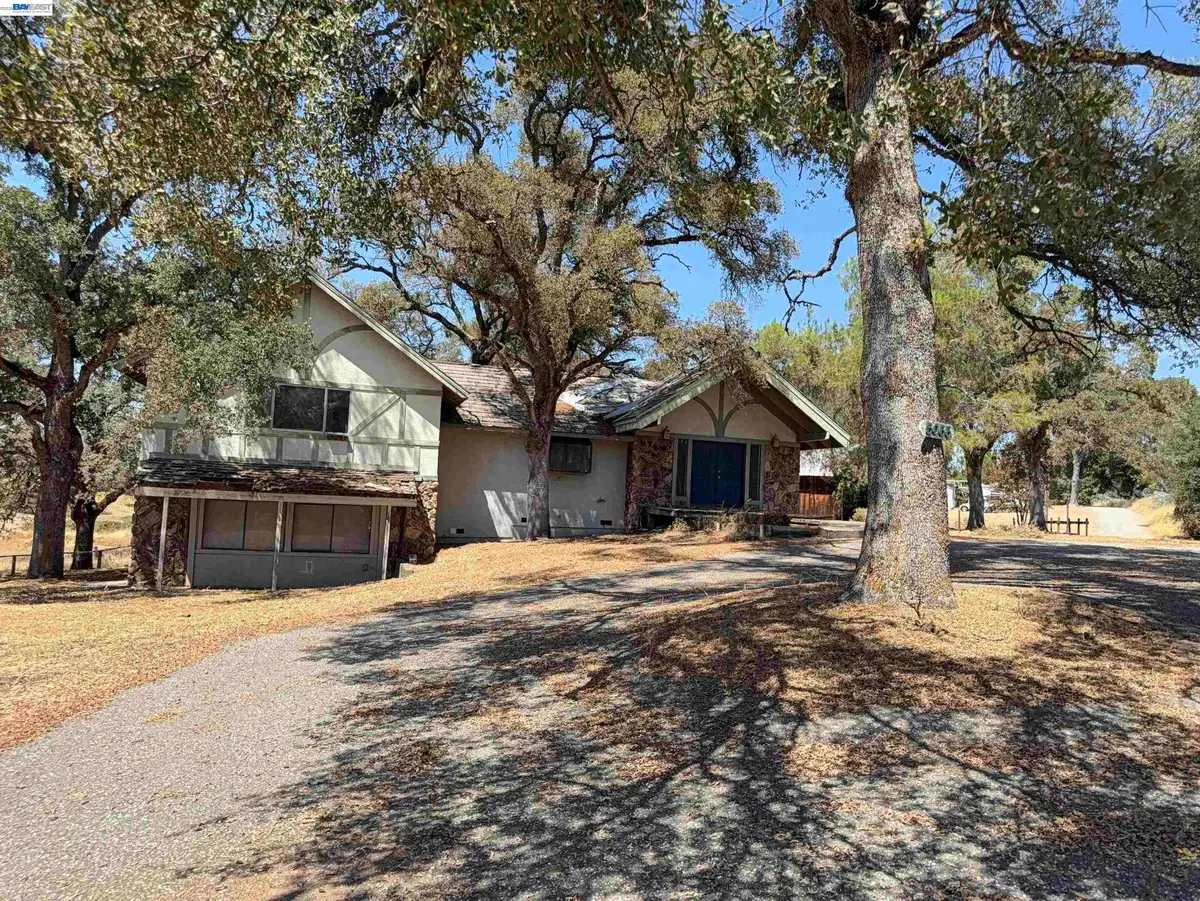 5055 Meadow View Ln, Auburn, CA 95602 - #1