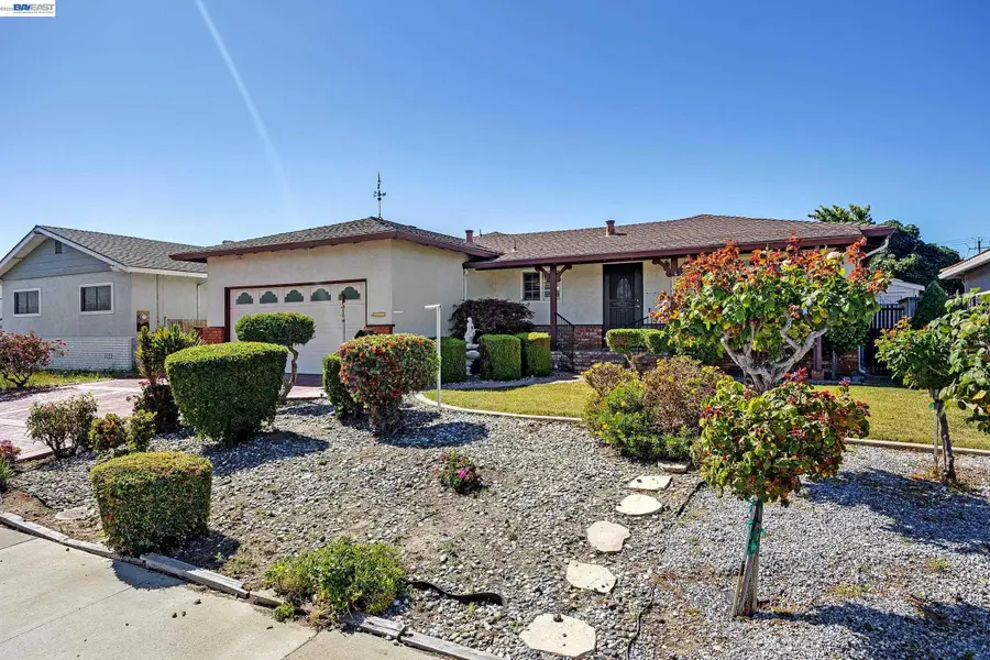 1504 Yosemite Dr, Antioch, CA 94509 - #2