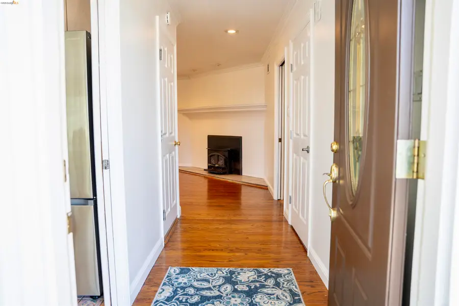 64 Washington St, Novato, CA 94947 - #3