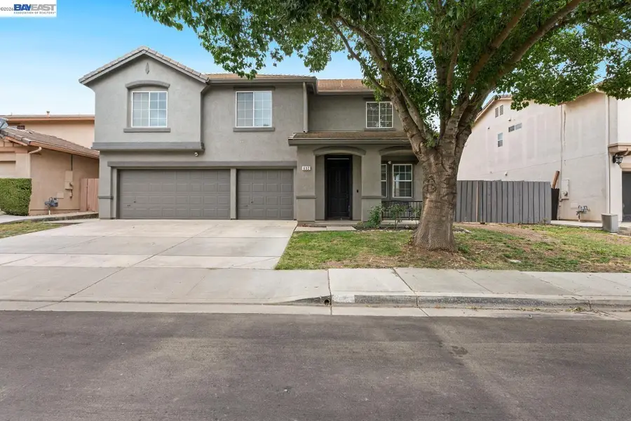 632 Skimmer Dr, Patterson, CA 95363 - #2