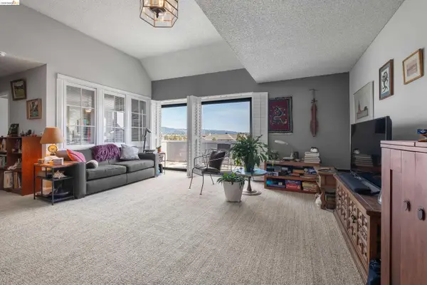 1 Embarcadero #353, Oakland, CA 94607
