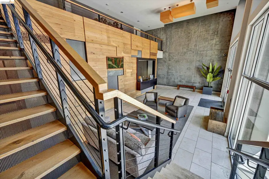 311 Oak St #Pent 9, Oakland, CA 94607 - #3