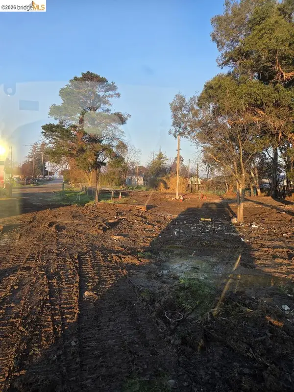 4641 Pacific Ave, Olivehurst, CA 95961