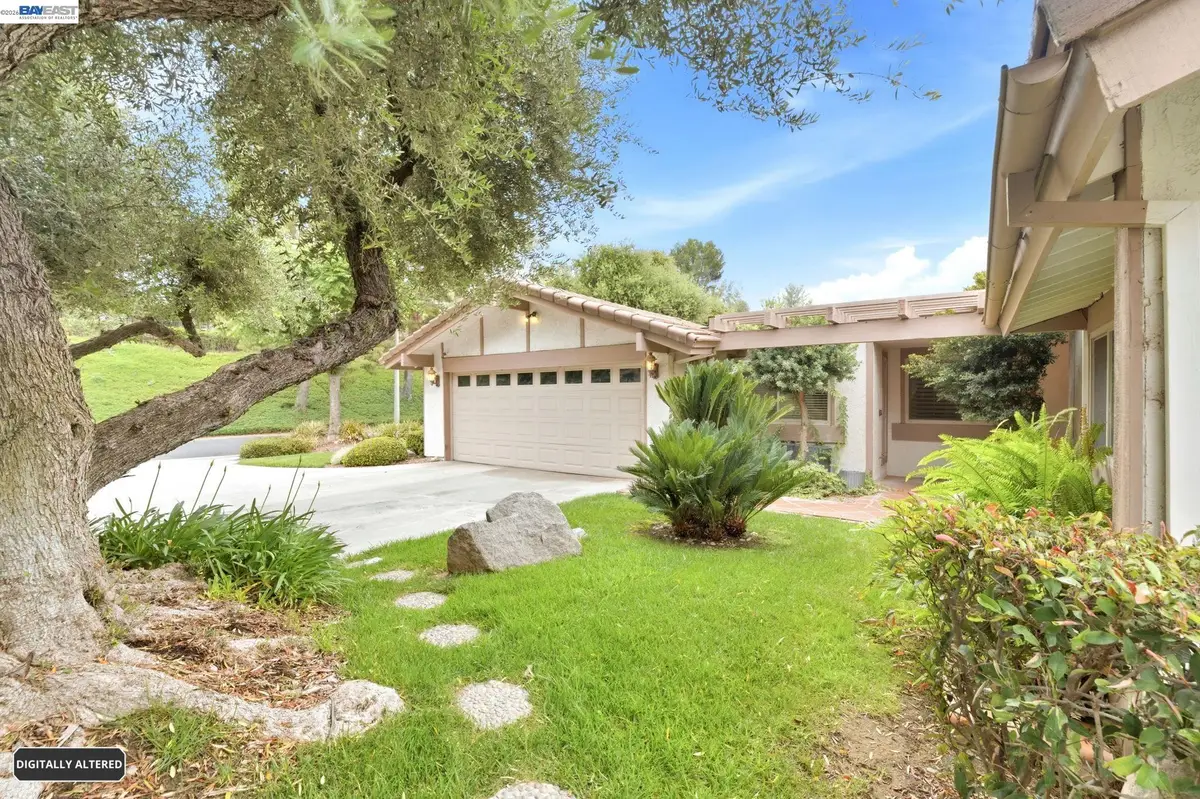 742 Via Zapata, Riverside, CA 92507 - #1