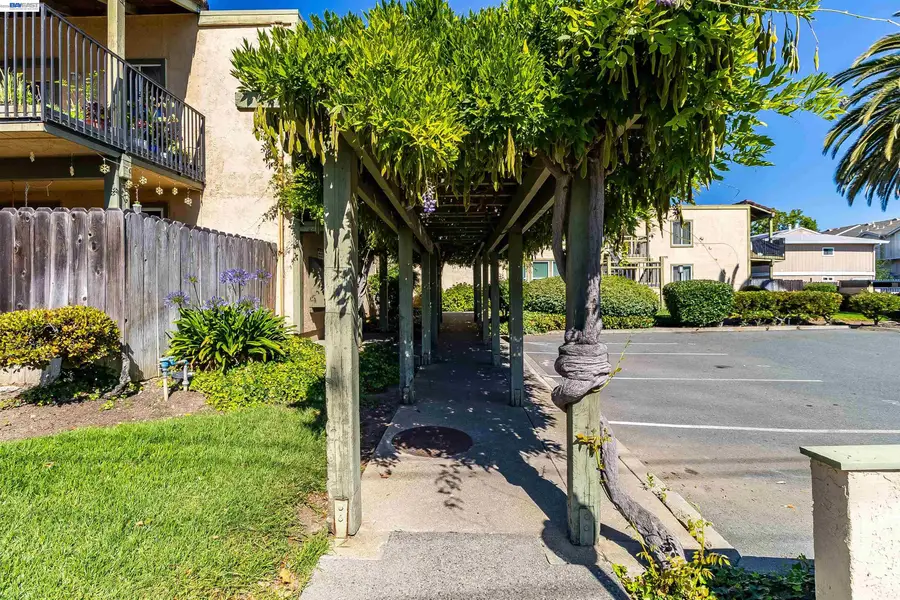 1851 Harrison St #15, Concord, CA 94520 - #3