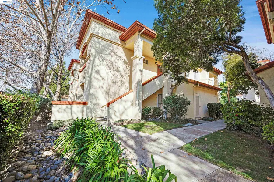 7016 Stagecoach Rd #G, Dublin, CA 94568 - #2