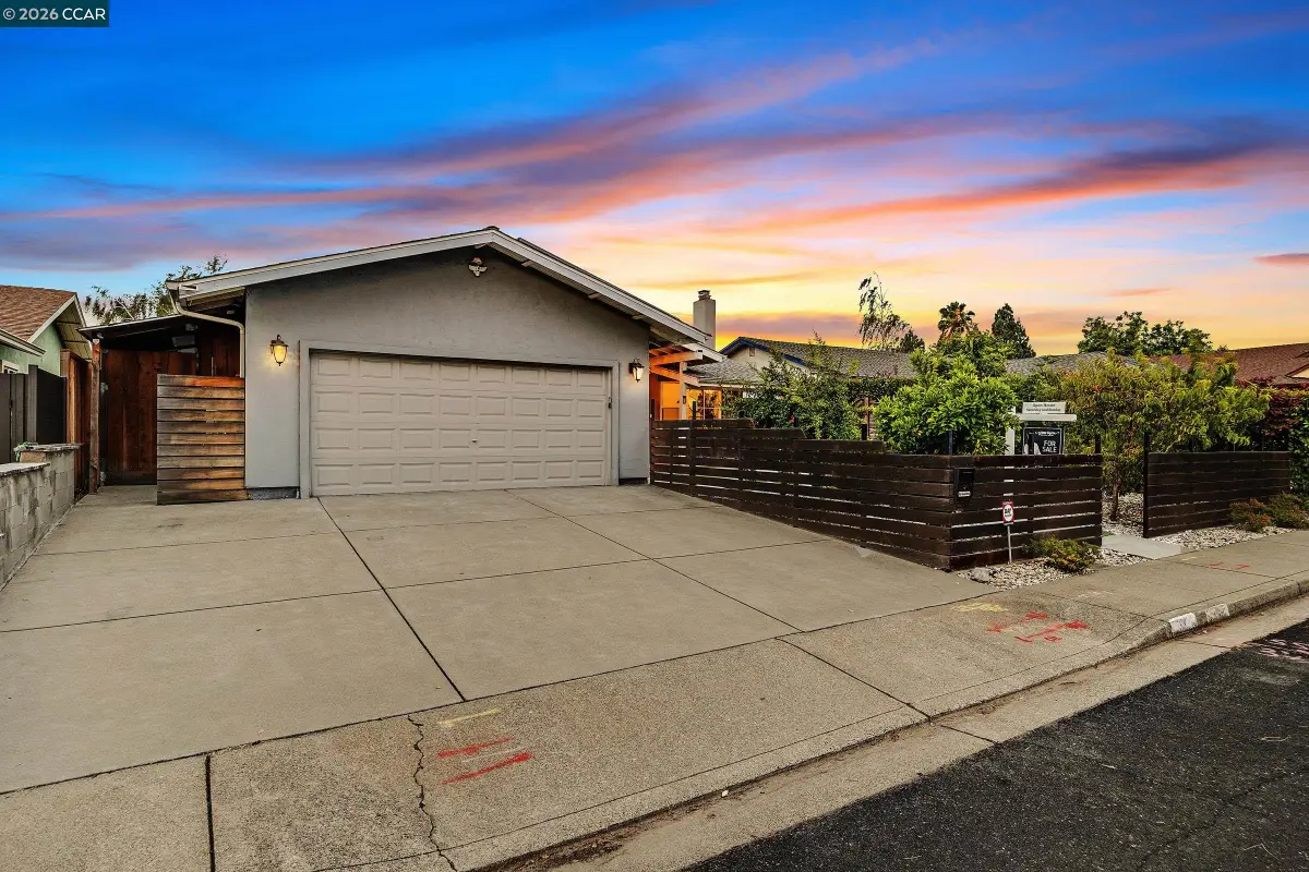 335 Lakeside Ct, Martinez, CA 94553 - #1