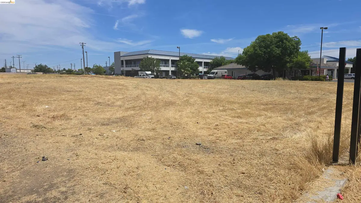 3517 A St, North Highlands, CA 95660 - #1
