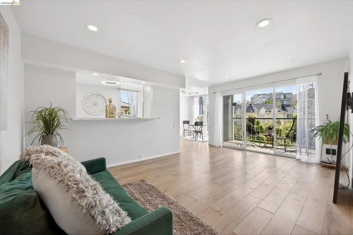 365 Perkins St #201, Oakland, CA 94610 - #1