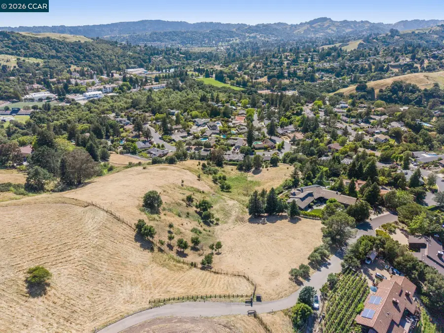 1966 Joseph Dr, Moraga, CA 94556 - #3