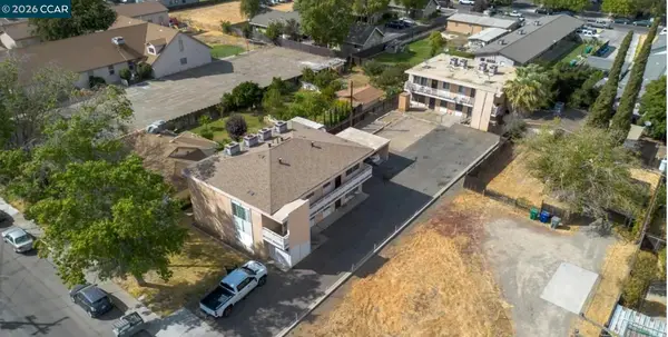 218 W K St, Los Banos, CA 93635